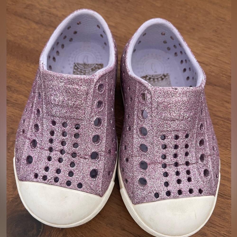 Native Shoes Kids Water Shoes in Glitter Pink and White